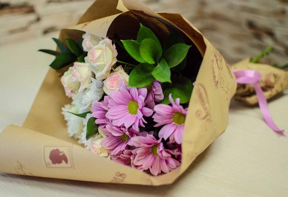 Букет цветов из: Розы и Хризантемы в Карабаш Республики Татарстан