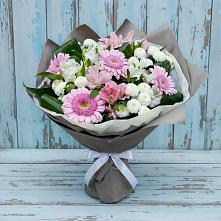 Букет цветов из:  Герберы, Альстромерии и Хризантемы в Карабаш Республики Татарстан