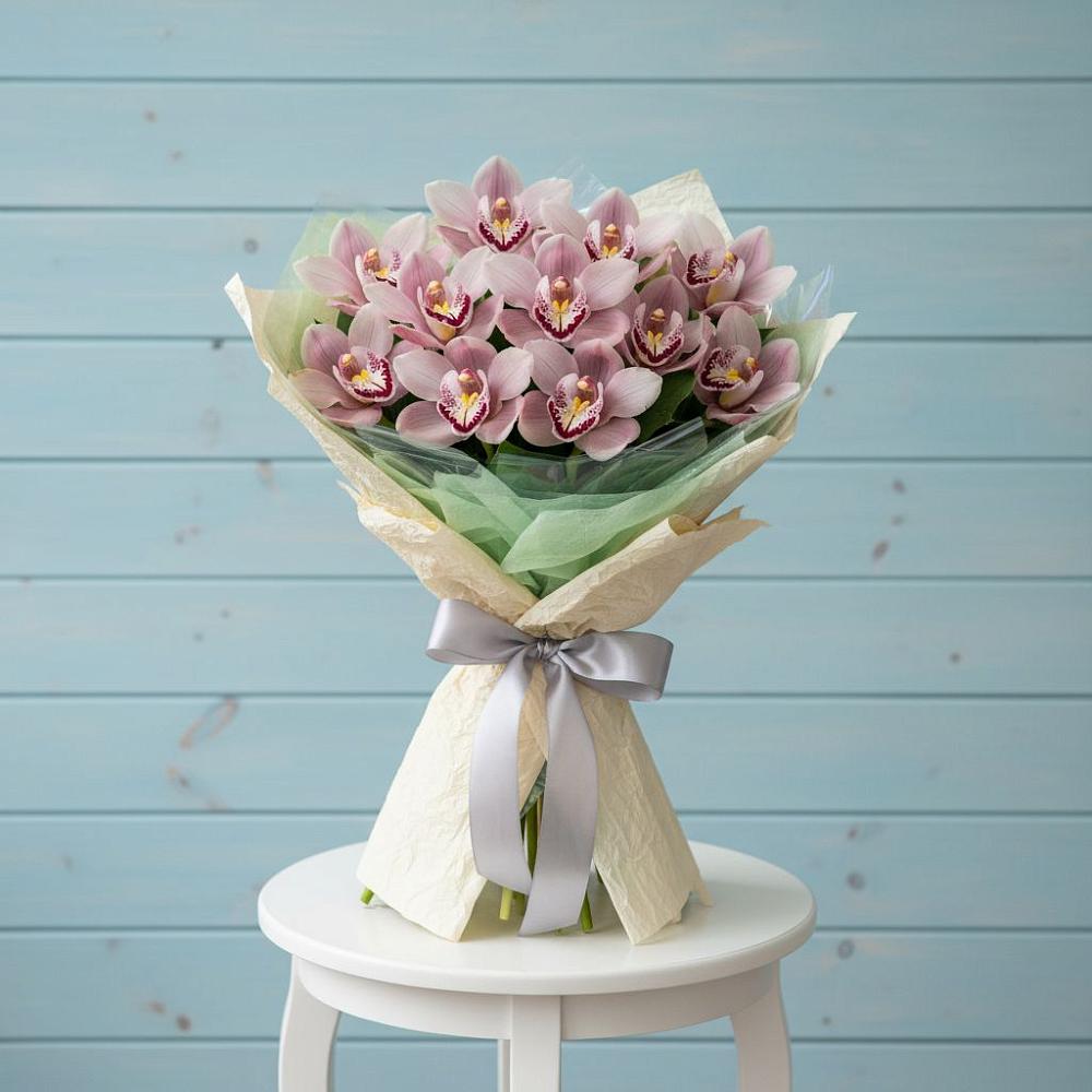 Букет цветов из: Орхидеи и Розы в Карабаш Республики Татарстан