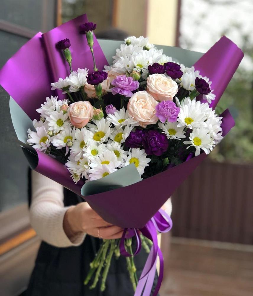 Букет цветов из: Хризантемы, Гвоздики и Розы в Карабаш Республики Татарстан