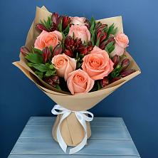 Букет цветов из:  Розы и Альстромерии в Карабаш Республики Татарстан