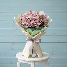 Букет цветов из:  Орхидеи и Розы #REPLACE_PRED# Карабаш Республики Татарстан