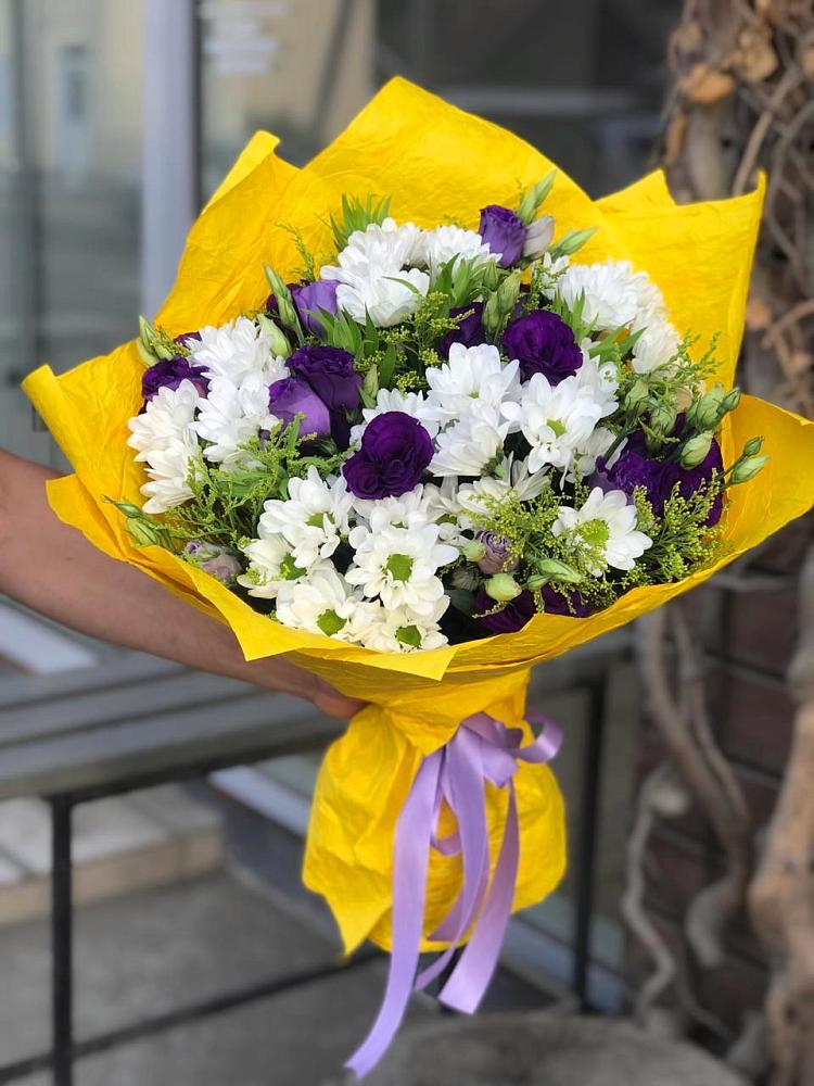 Букет цветов из: Ирисы, Хризантемы и Ромашки в Карабаш Республики Татарстан