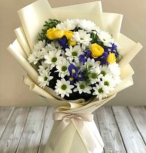 Букет цветов из:  Ирисы, Хризантемы и Розы #REPLACE_PRED# Карабаш Республики Татарстан