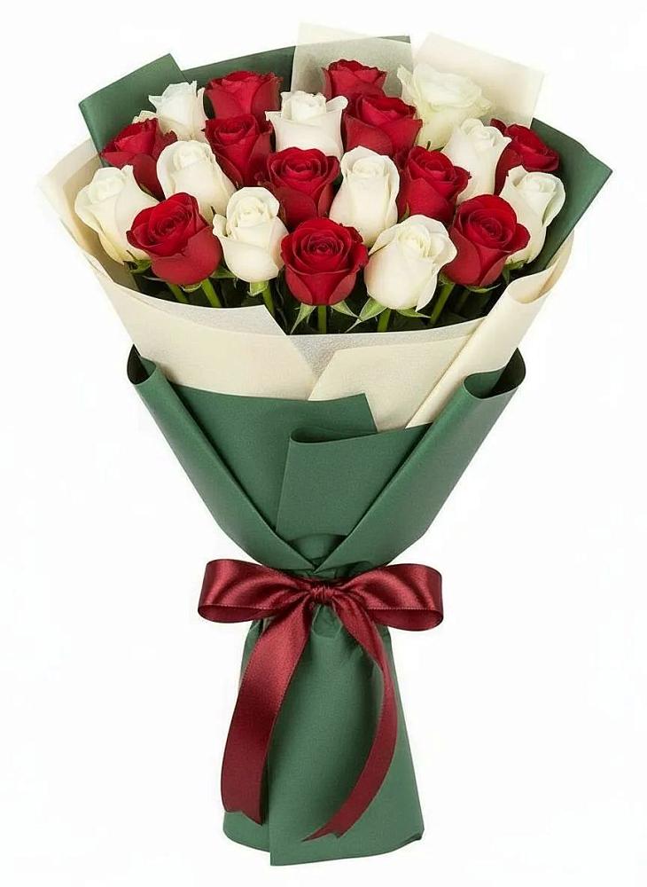 Букет Микс из красных и белых роз в Карабаш Республики Татарстан