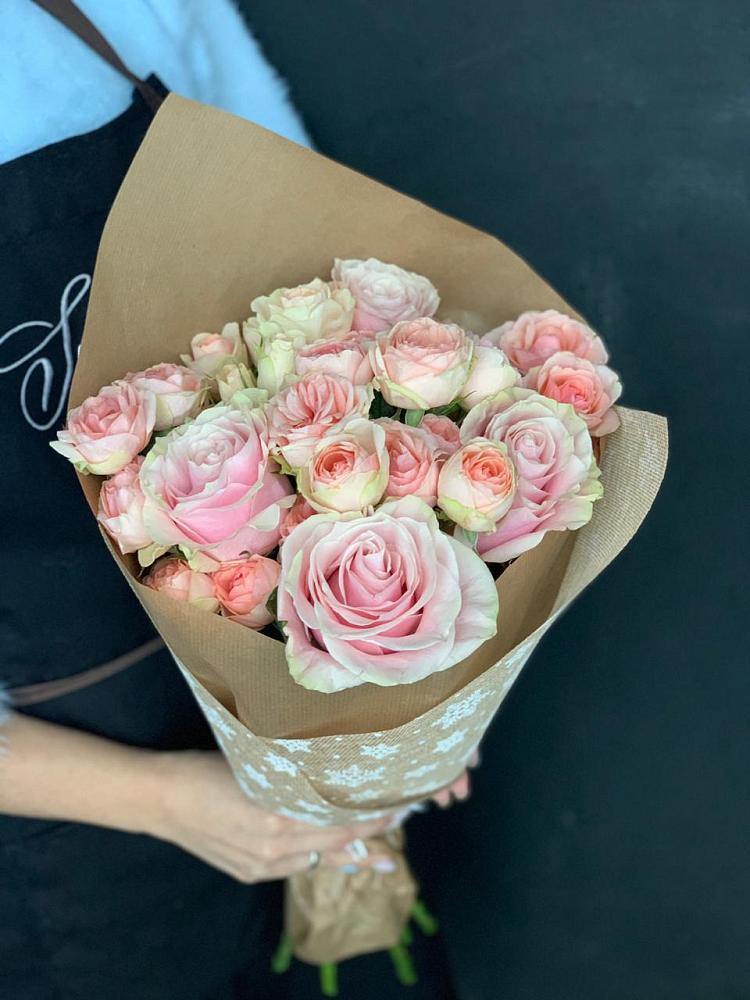 Букет цветов из: Хризантемы и Розы в Карабаш Республики Татарстан