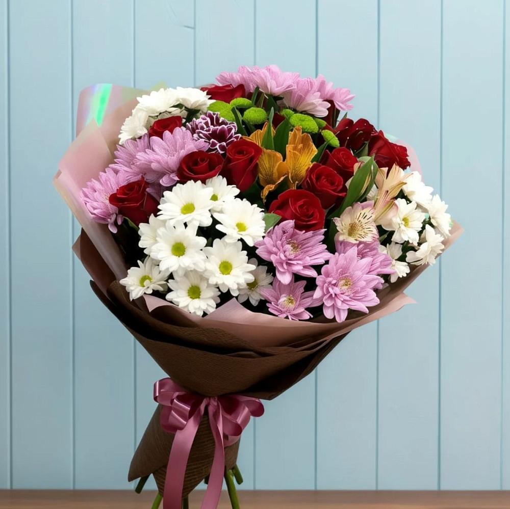 Букет цветов из: Розы, Хризантемы и Альстромерии в Карабаш Республики Татарстан