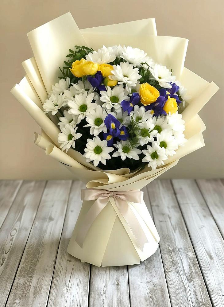 Букет цветов из: Ирисы, Хризантемы и Розы в Карабаш Республики Татарстан
