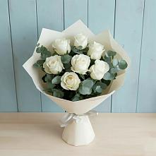 Букет Белые розы в Эвкалипте в Карабаш Республики Татарстан